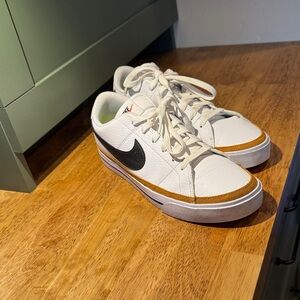 Nike woman’s Court, Legacy - 11